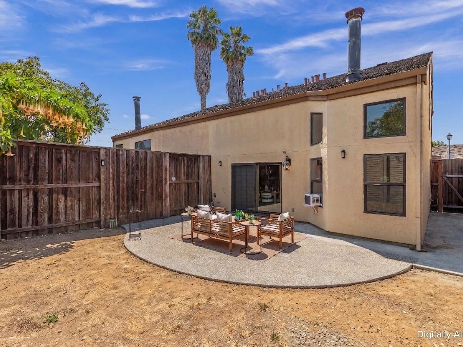 Private backyard and patio